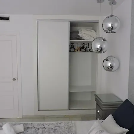 Lejlighed Exclusivo Puerto Marina Planb4all
